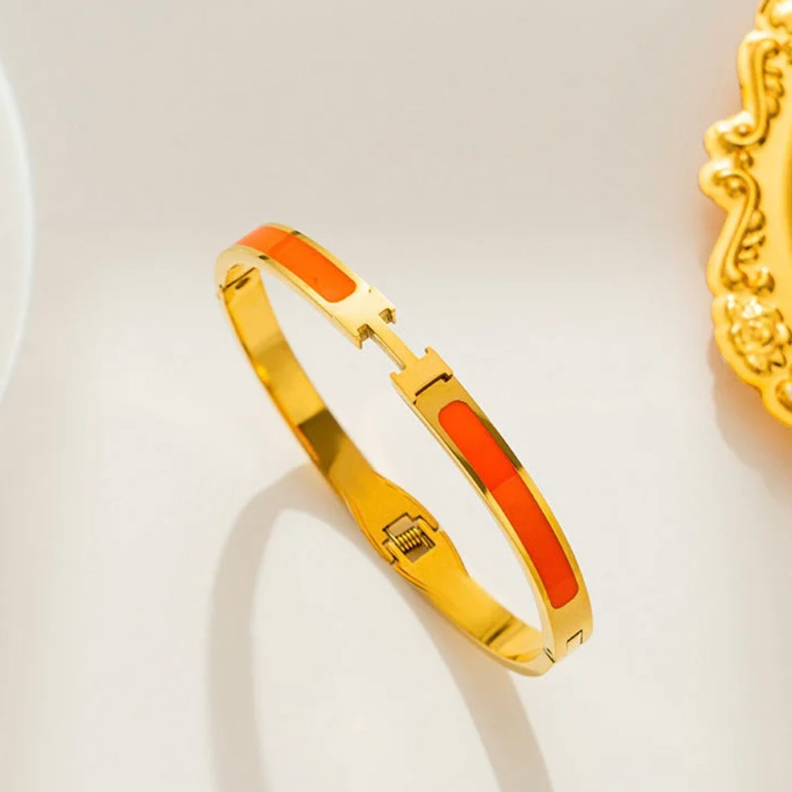 Hann – Waterproof Gold/Silver Solid Bangle | Bibie™