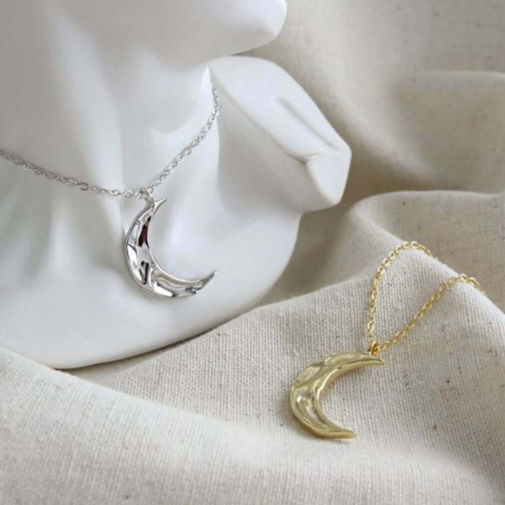 Justina – Sterling Silver & Gold Vermeil Hammered Crescent Moon Pendant Necklace | Bibie™