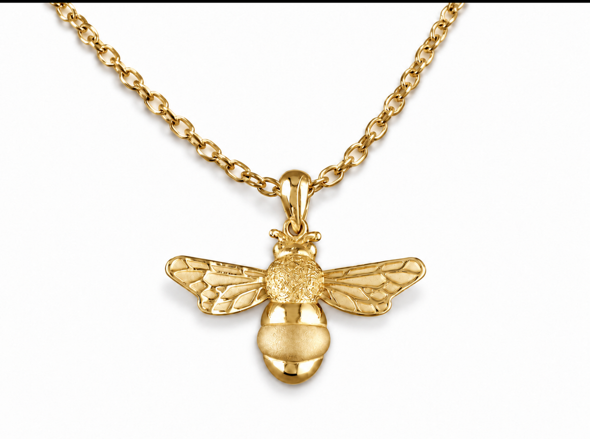 Bibi 3D Bee Pendant Necklace