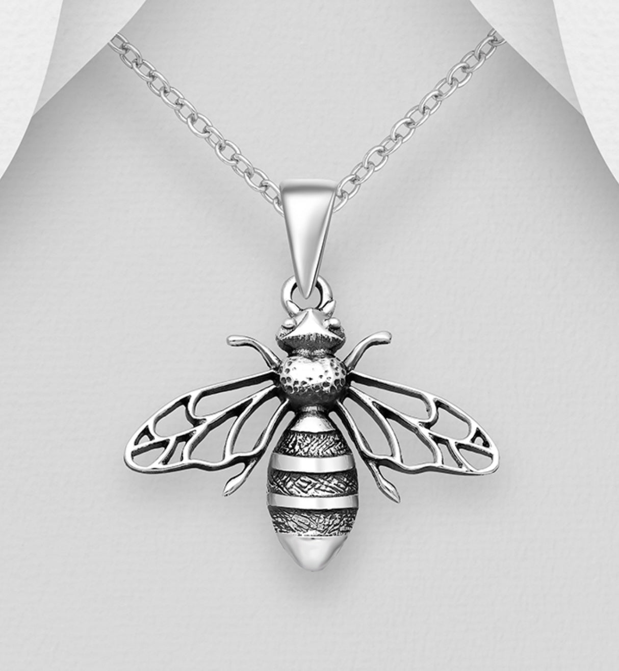 Sadie – Bibie™ Sterling Silver 3D Bee Drop Pendant Necklace