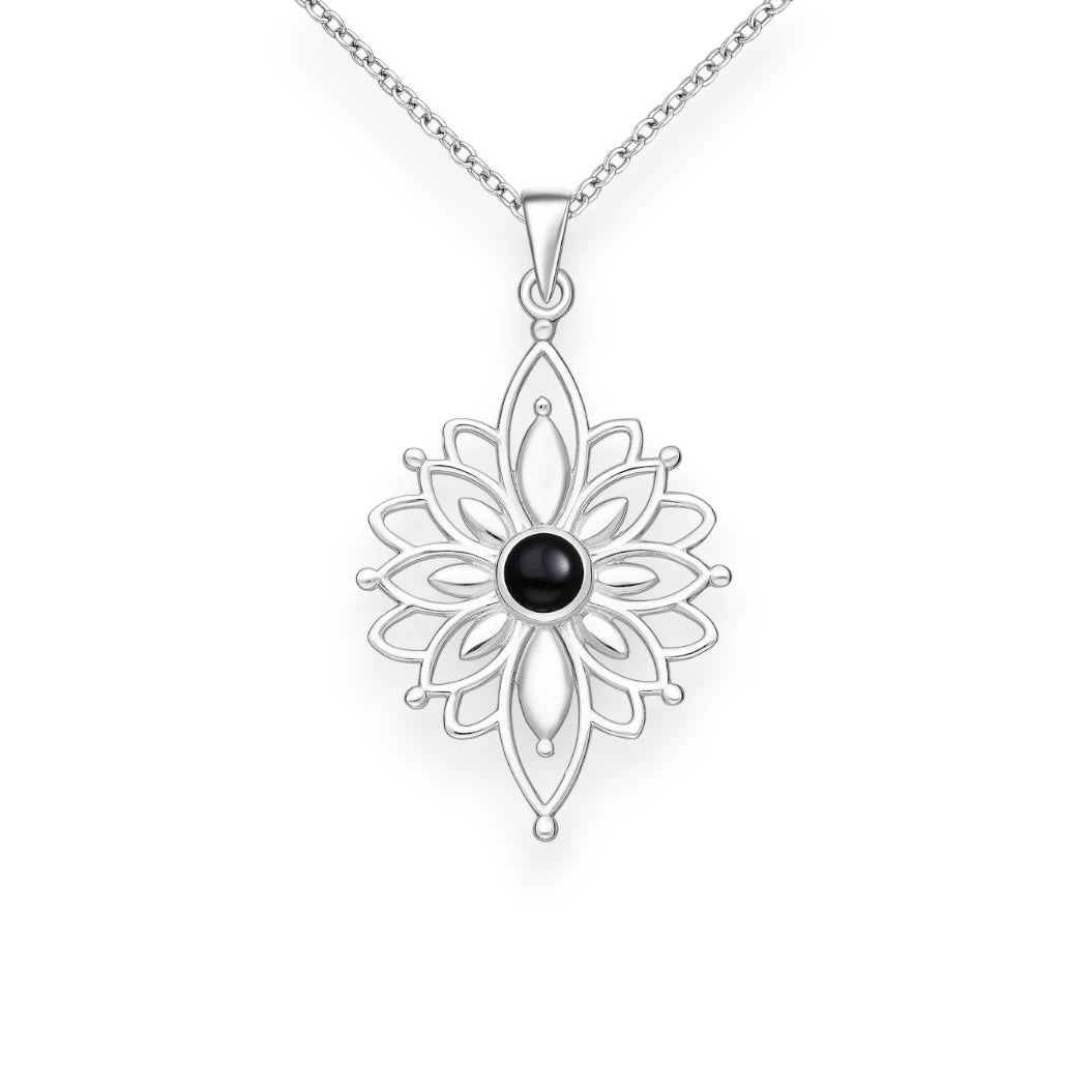 Helen – Sterling Silver Pendant Necklace