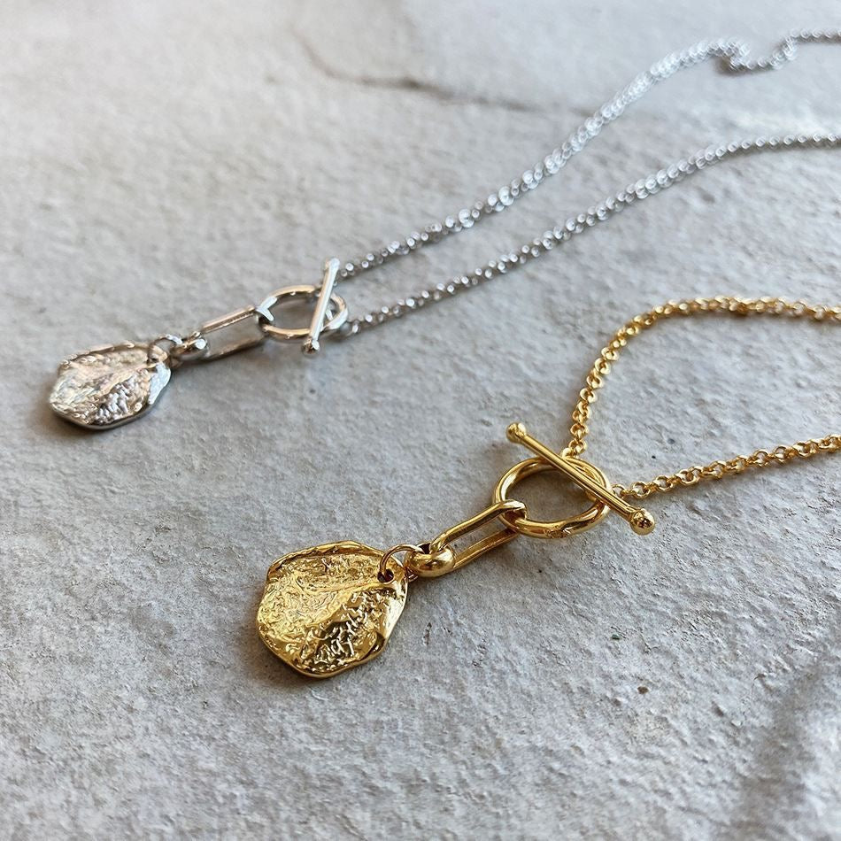 Adelaide – Irregular Circle &amp; Bar Pendant Necklace in Silver or Gold Vermeil | Bibie™