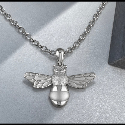 Bibi 3D Bee Pendant Necklace